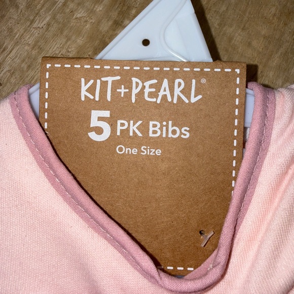 Kit + Pearl Baby Bibs 5-Pack Pink Bow Set | NWT - Picture 6 of 7